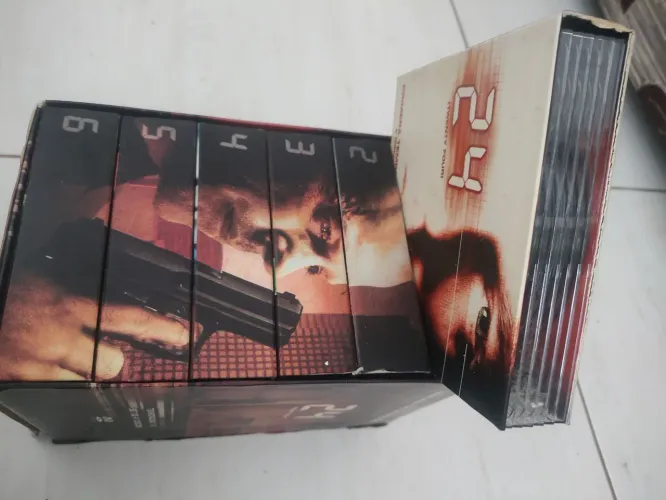 Série 24 horas em DVD - 41 discos