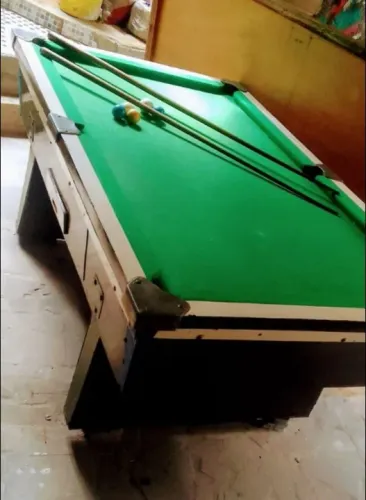 Vendo mesa de bilhar/ sinuca