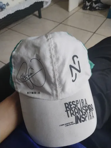 Boné Neymar x above
