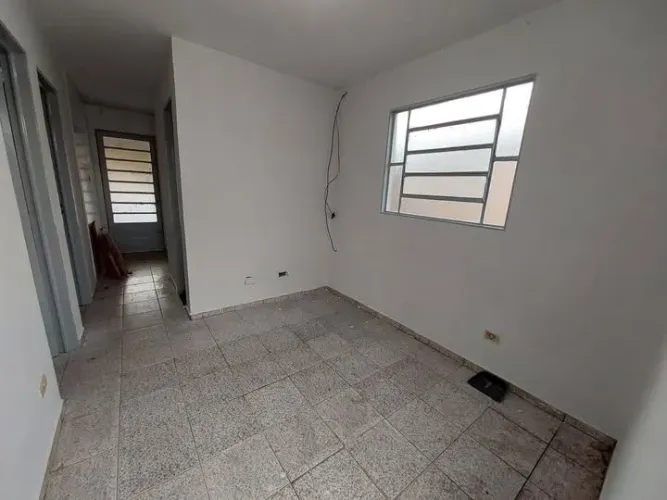Casa simples a venda no Itapoã parcelada 