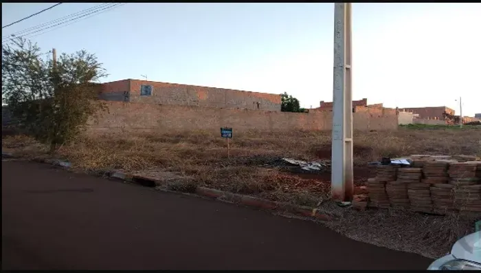 Terreno com 450m2 - R$219.000,00- próximo ao Centro de Cambé