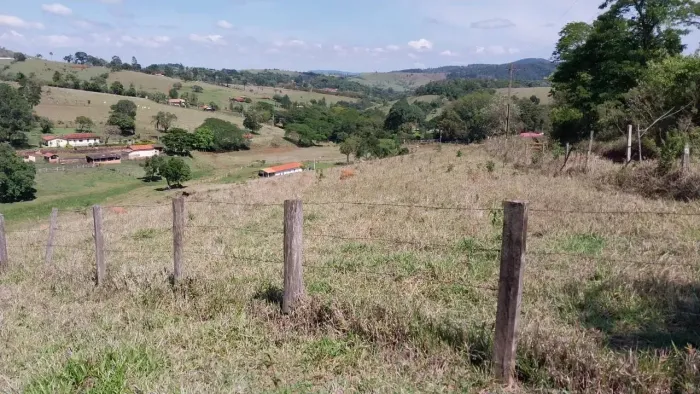 Terreno  de  20.000 m² , Só  Pasto  em Piracaia