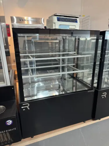 Vitrine neutra 1M com interno inox (alef)