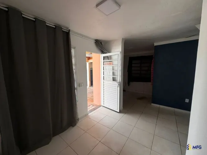 Casa à Venda - Conjunto Habitacional Vereador Ismael Ferreira de Souza - Barão de Antonina