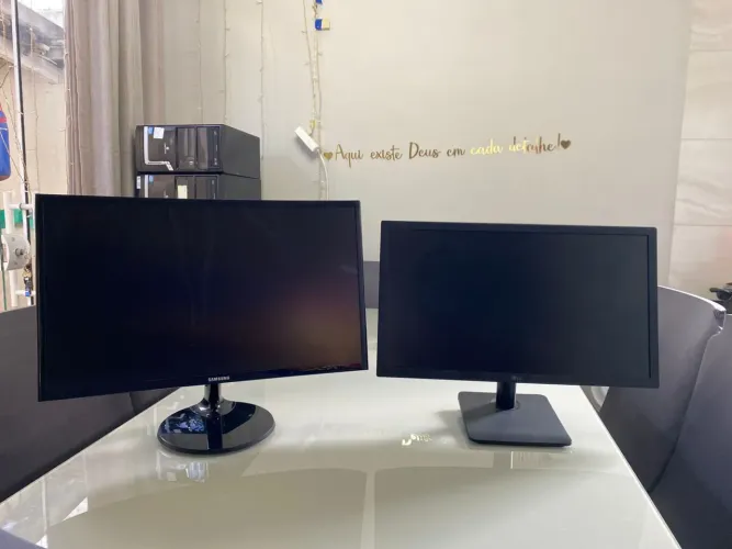 Monitores Samsung e LG 24/22? (Tela quebrada)