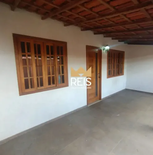 Casa para Aluguel na Estrada do Tingui