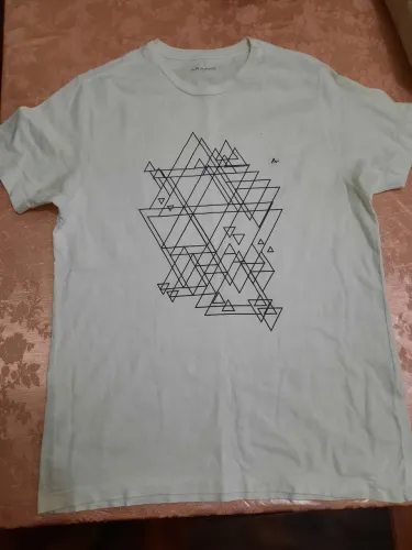 Camiseta Aramis com Estampa Geométrica