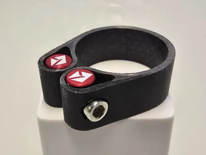 Abraçadeira canotes 30,9 ou 31,6mm em fibra de carbono