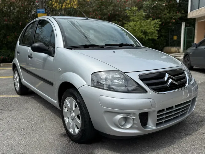 Citroen C3 55 mil km impecável 