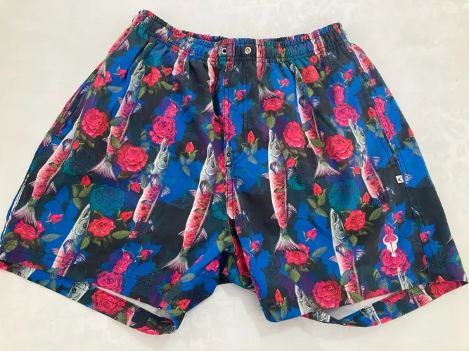 Shorts de Praia Toro Floral com Peixes - Estilo Único