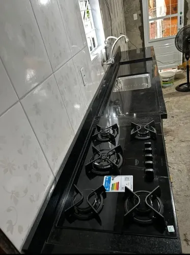 Pias de mármore e granito Fazemos por medida metro quadrado apartir de 350