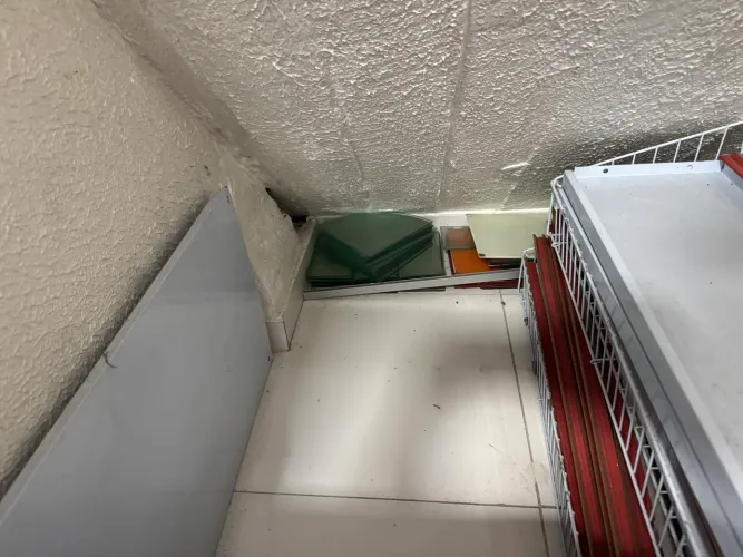 Peças de prateleira e vidros para gondolas