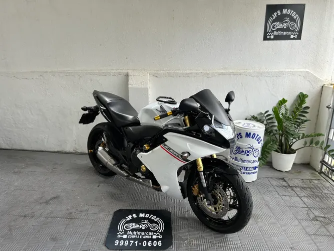HONDA CBR-600F 2013 Hornet