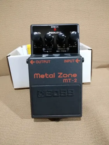 Pedal Boss Metal Zone