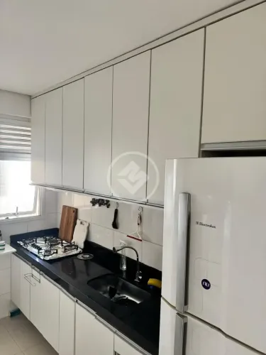 LOCAÇÃO Condomínio Jardim Beira Rio, todo mobiliado ,78m2, 3 quartos , ótima iluminação e