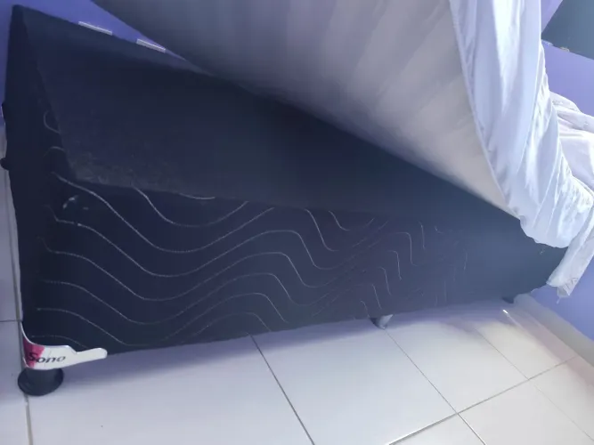 Cama de solteiro com colchão 