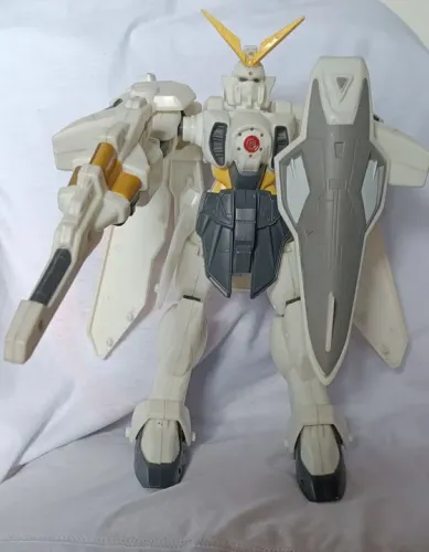 Boneco Gundam Wing Zero