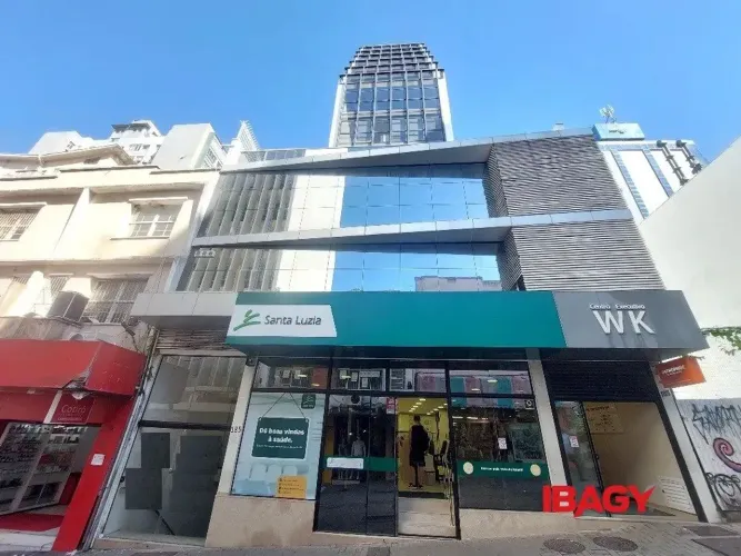 Oportunidade! Salas/Conjuntos em Centro - Florianópolis