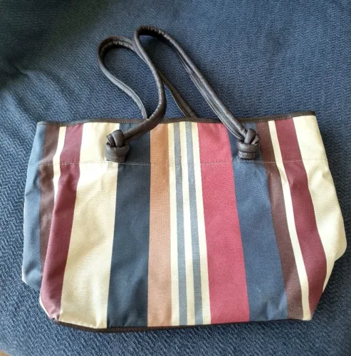 Bolsa de Ombro Listrada Colorida