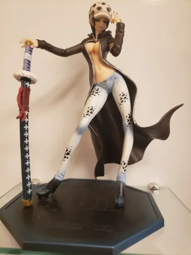 Boneca Trafalgar Law Girl