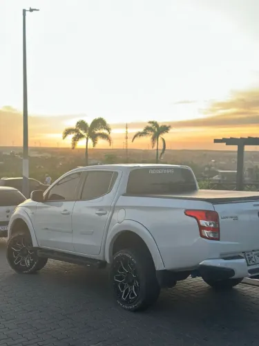 L200 Triton GLS automático Diesel . 2018 / 2019 