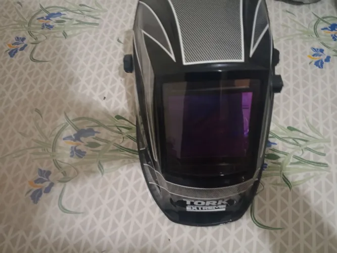 Máscara de solda Tork nova nova pouquíssimo uso 