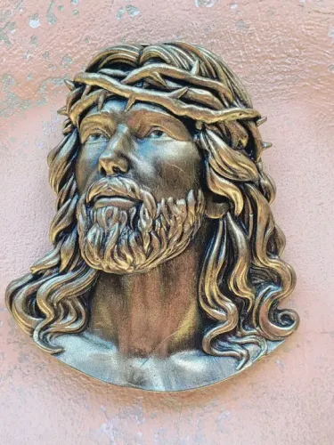 Escultura de Jesus Cristo em gesso 3d Premium