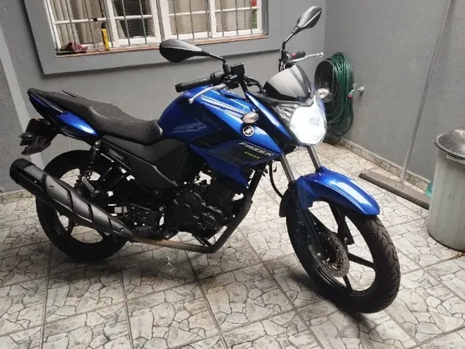 Motos Yamaha YS 150 Fazer Sed/ Flex no Brasil