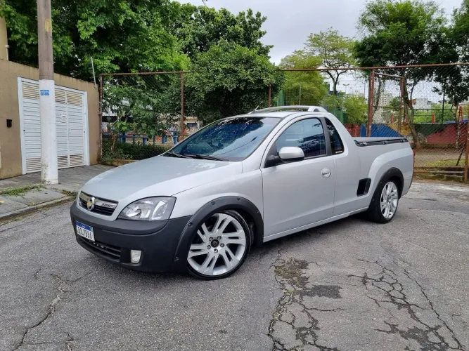 CHEVROLET MONTANA 1.8 CONQUEST 2005 COMPLETA LEGALIZADA