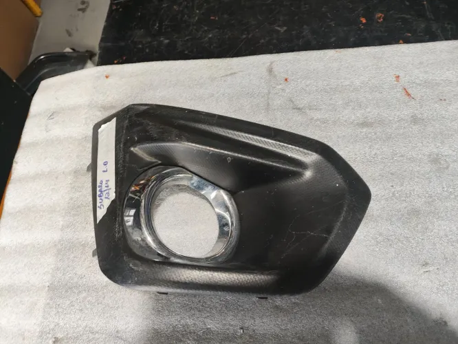 Moldura Farol milha Subaru Impreza 2012 a 2014