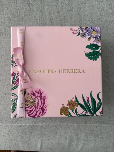 Caixa Vazia - Kit Carolina Herrera