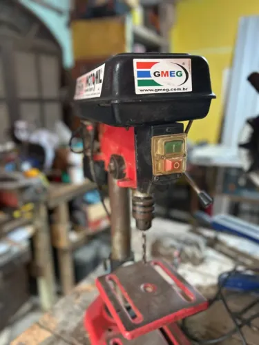 Furadeira de bancada MOTOMIL