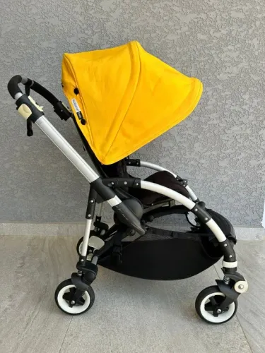 Carrinho Bugaboo Bee e acessórios