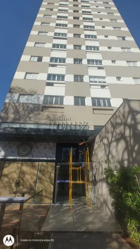 Apartamento à venda na Rua Brasil no centro de Londrina - Residencial Florenza