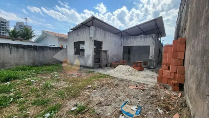 Terreno 300m² Praia das Palmeiras com construção Iniciada!!!