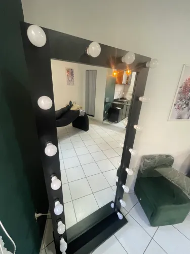 Espelho Camarim de Piso com LED - Corpo Inteiro - Excelente Estado