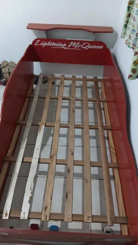 Cama  de carrinho  infantil 