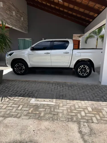 Toyota Hilux CD SRX 4X4 2.8 TDI 16V Diesel Aut. 2021