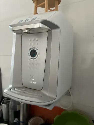 Purificador de Água Electrolux PA 21 branco - funcionando com filtro novo - seminovo