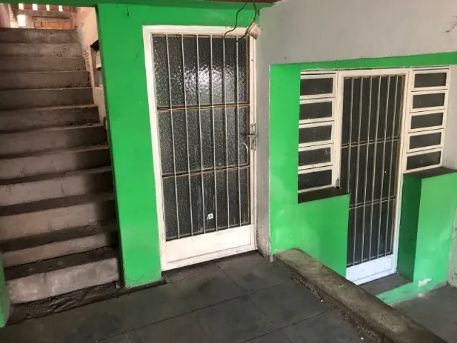 Casa independente com 3 quartos