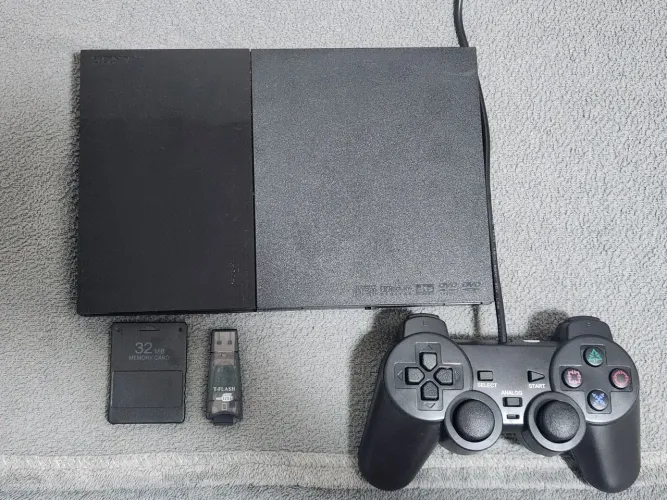 Playstation 2 - Leia