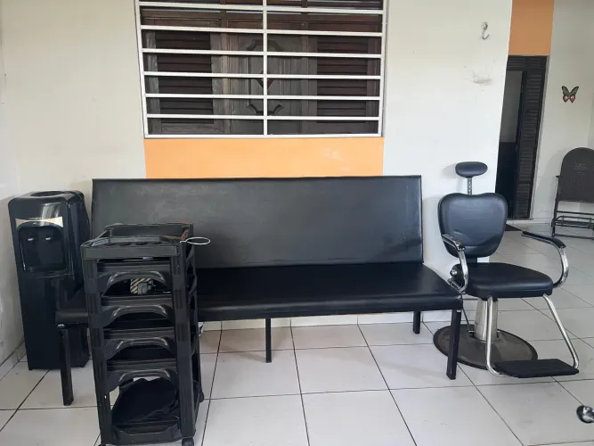 ? OPORTUNIDADE PARA BARBEIROS ?  