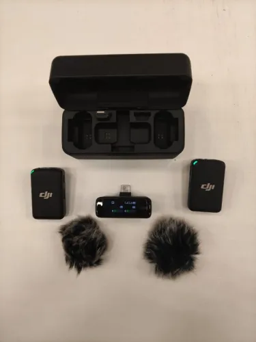DJI Microfone (2 TX + 1 RX + estojo de carregamento)