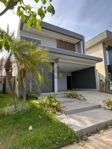Casa Térrea no Belvedere 2 - 199 m², 3 suítes, piscina com hidro, energia solar