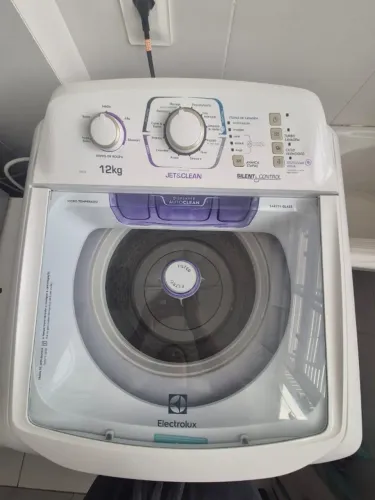 Máquina de Lavar 12 kgs Electrolux (220V)