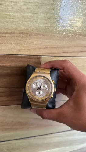 Swatch Cara Branca