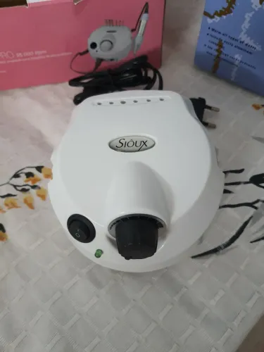 Vende-se motor para unhas em gel