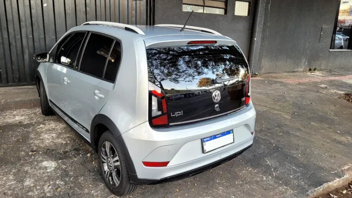 Volkswagen Up! Cross 1.0 TSI Total Flex 12V 5P 2018