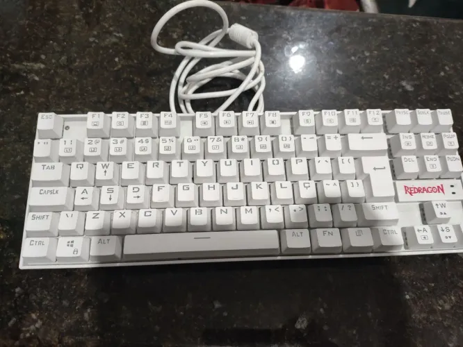 Teclado mecânico Redragon kumara