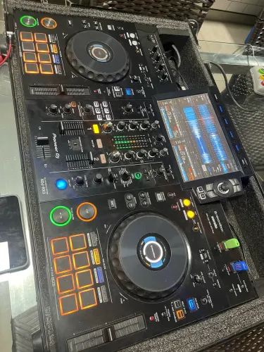 XDJ RX3 + Case